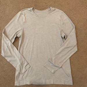 Lululemon Men’s Long Sleeve- Size Medium